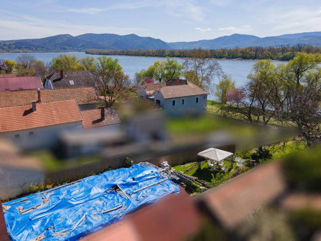 Eladó családi ház, Szobon 39.9 M Ft, 2 szobás