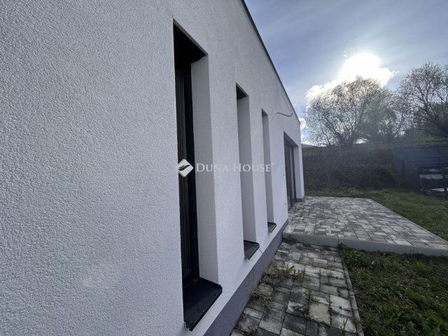 Eladó családi ház, Zalaegerszegen 63 M Ft, 4 szobás