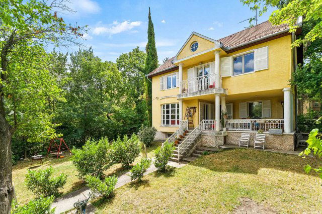 Kiadó családi ház, albérlet, XII. kerületben, Nógrádi utcában