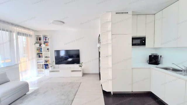 Eladó téglalakás, Budapesten, XIII. kerületben, Jász utcában