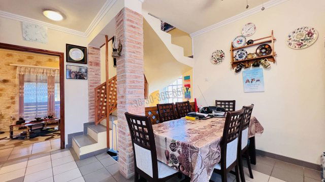 Eladó családi ház, Majosházán 92.9 M Ft, 4 szobás