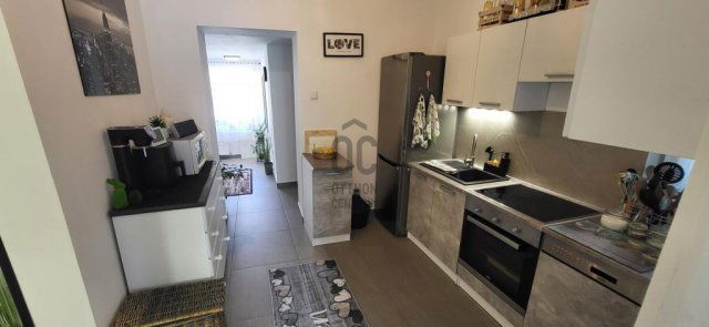 Eladó családi ház, Vecsésen 113.9 M Ft, 3 szobás