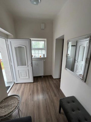 Kiadó téglalakás, albérlet, Tatán 250 E Ft / hó, 1 szobás