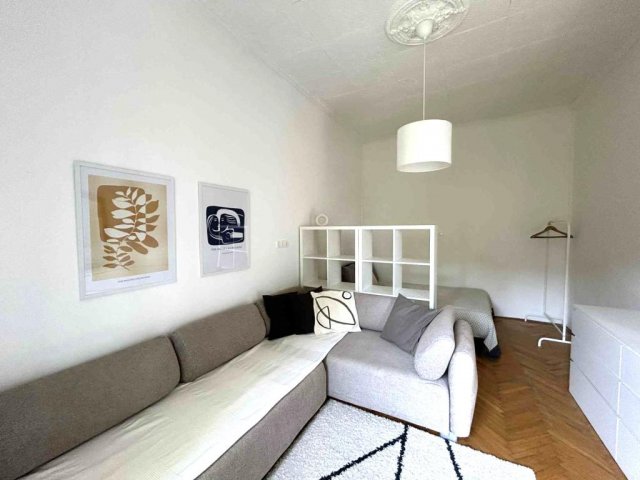 Kiadó téglalakás, albérlet, VIII. kerületben, Kálvária téren