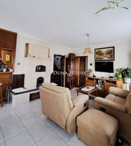 Eladó családi ház, Tárnokon 129 M Ft, 5 szobás