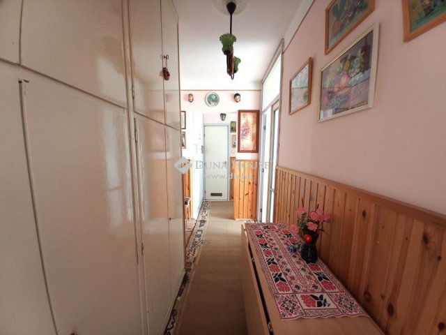 Eladó panellakás, Békéscsabán 29.9 M Ft, 3 szobás