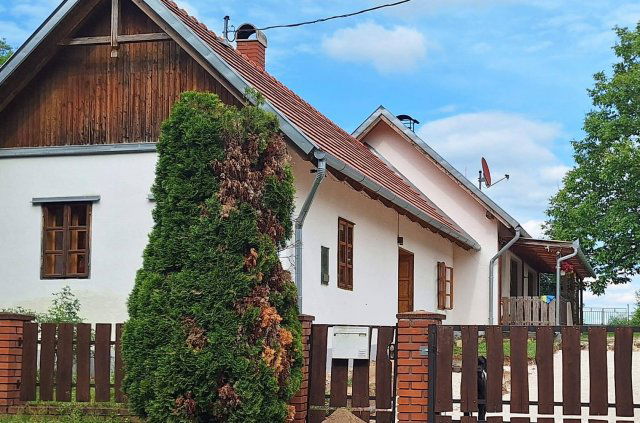 Eladó családi ház, Csákányon 48.48 M Ft, 4 szobás