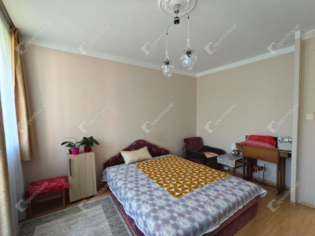 Eladó téglalakás, Szombathelyen 39.9 M Ft, 2 szobás