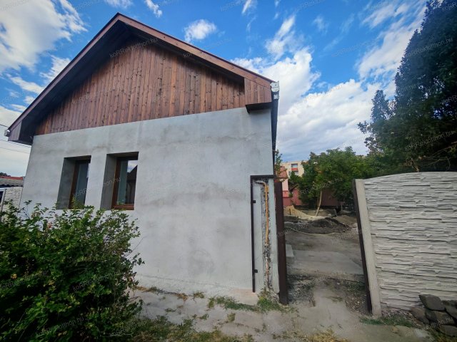 Eladó családi ház, Jászberényben 55.99 M Ft