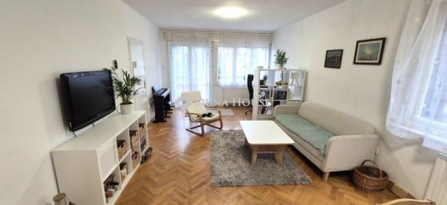 Eladó téglalakás, Budapesten, II. kerületben 142 M Ft, 3 szobás