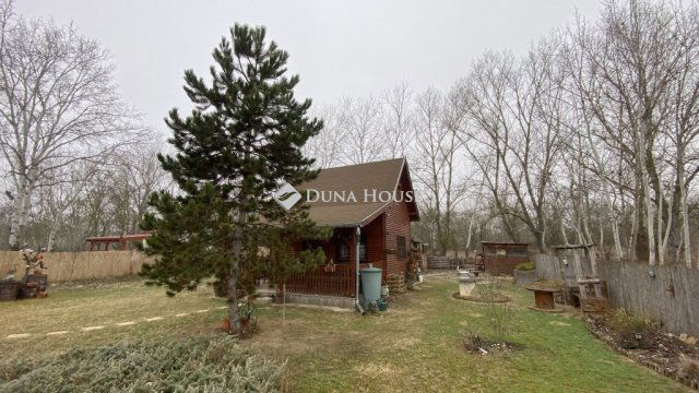 Eladó családi ház, Tápióbicskén 38 M Ft, 3 szobás