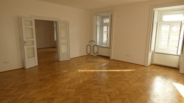 Eladó téglalakás, Budapesten, V. kerületben 299 M Ft, 4 szobás