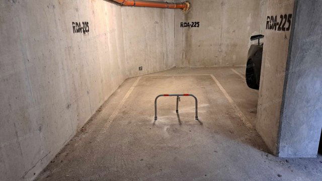 Eladó garázs, Sopronban 7.5 M Ft / költözzbe.hu