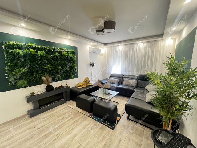 Eladó panellakás, Debrecenben 73.9 M Ft, 3 szobás