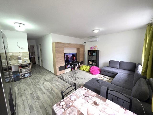 Eladó családi ház, Érden 184.9 M Ft, 4+9 szobás