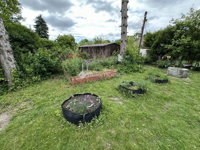 Eladó téglalakás, Ercsiben 55 M Ft, 4 szobás