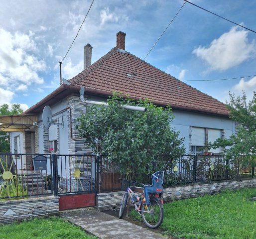Eladó családi ház, Jánoshidán 12.9 M Ft, 3 szobás