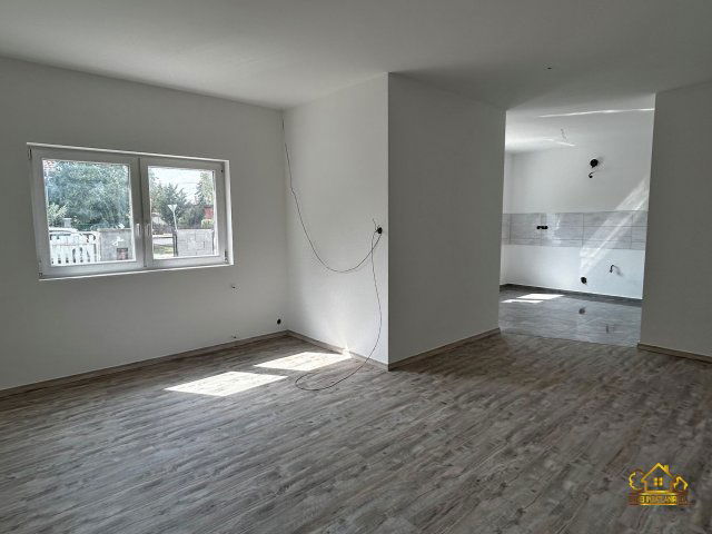 Eladó családi ház, Szigethalmon 41.9 M Ft, 2 szobás