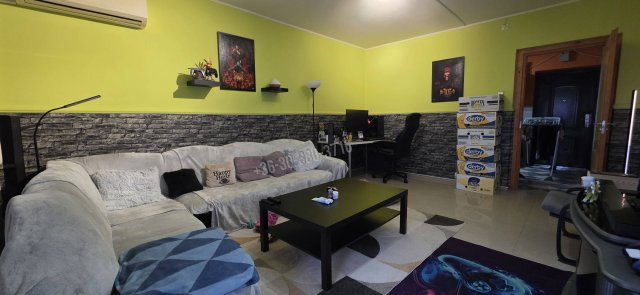 Eladó panellakás, Dunaújvárosban, Alkotás utcában 32.9 M Ft