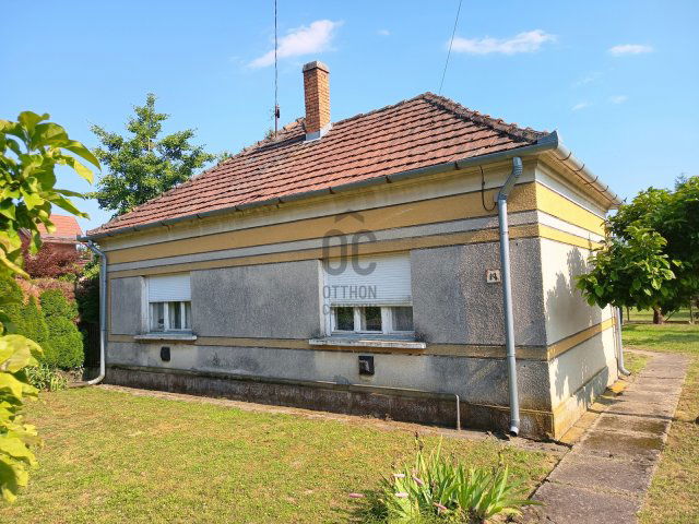 Eladó családi ház, Lentiben 28 M Ft, 3 szobás
