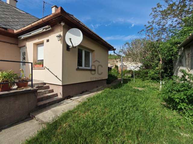 Eladó családi ház, Biatorbágyon 75 M Ft, 3 szobás