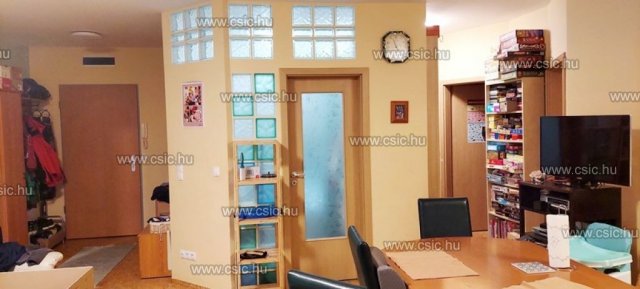 Eladó téglalakás, Budapesten, IV. kerületben 96.9 M Ft, 3 szobás