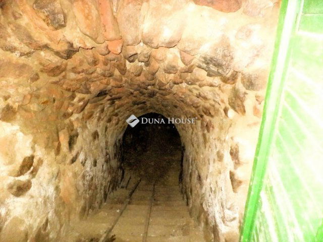 Eladó telek, Pázmándon 15 M Ft / költözzbe.hu