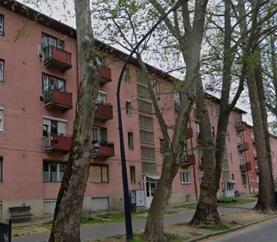 Eladó téglalakás, Kaposváron 25 M Ft, 1+1 szobás