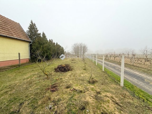 Eladó családi ház, Albertirsán 15 M Ft, 1 szobás