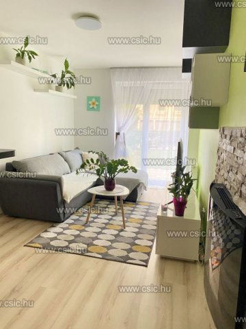 Eladó téglalakás, III. kerületben, Pünkösdfürdő utcában