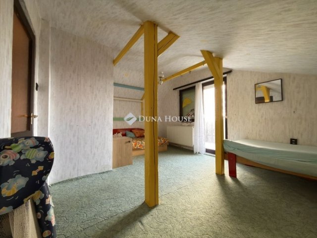 Eladó családi ház, Csókakőn 79.9 M Ft, 5 szobás
