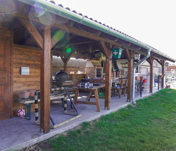 Eladó ikerház, Dunaharasztin 175 M Ft, 4 szobás