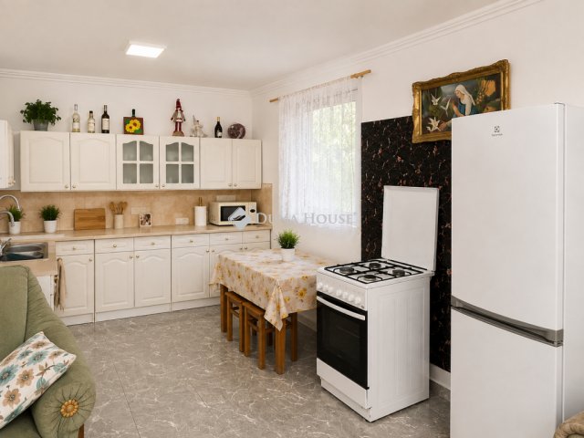 Eladó családi ház, Nagykőrösön 49.9 M Ft, 6 szobás