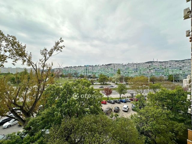 Eladó panellakás, Budapesten, III. kerületben 73.5 M Ft, 3 szobás