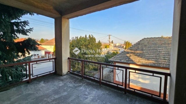 Eladó családi ház, Tápiószecsőn 59.9 M Ft, 5 szobás