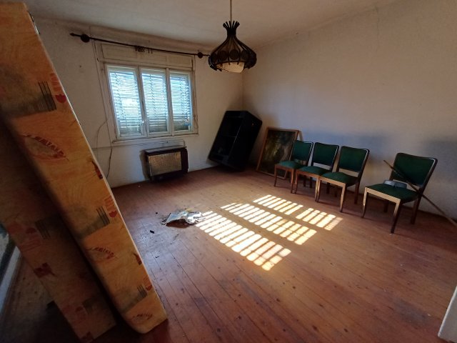 Eladó családi ház, Isaszegen 55 M Ft, 3 szobás