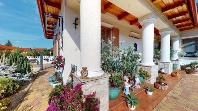 Eladó családi ház, Kazincbarcikán 149.7 M Ft, 3+2 szobás