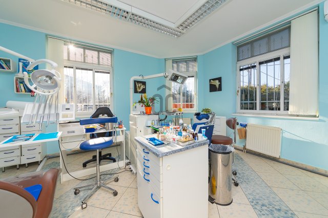 Eladó ipari ingatlan, Budapesten, XVIII. kerületben 85 M Ft