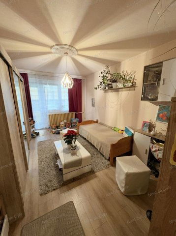 Eladó panellakás, Győrött 53.5 M Ft, 2 szobás