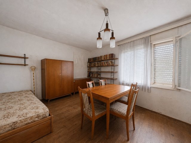 Eladó családi ház, Szigetmonostorban 39.8 M Ft, 4 szobás