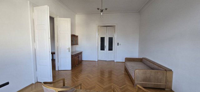 Eladó téglalakás, Budapesten, VI. kerületben 119.9 M Ft