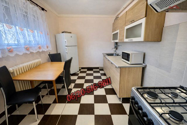 Eladó téglalakás, Dunaújvárosban 26.99 M Ft, 1+1 szobás