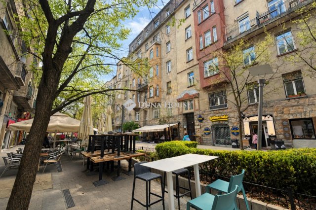 Eladó téglalakás, Budapesten, II. kerületben 250 M Ft, 4 szobás