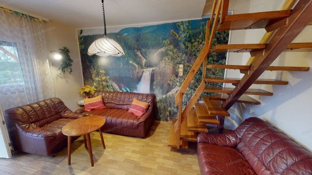 Eladó nyaraló, Balatonmáriafürdőn 69.99 M Ft, 3+2 szobás