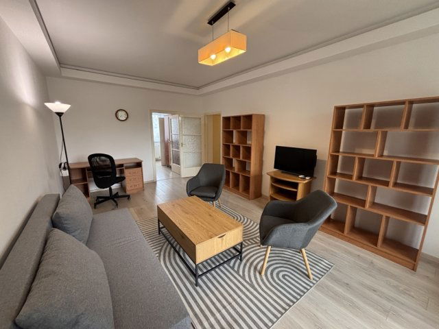 Kiadó téglalakás, albérlet, Szegeden 200 E Ft / hó, 2 szobás