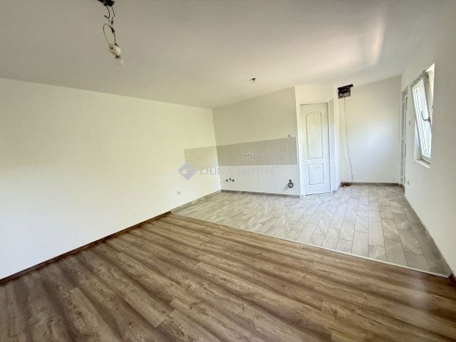 Eladó téglalakás, Budapesten, XXI. kerületben 32.5 M Ft