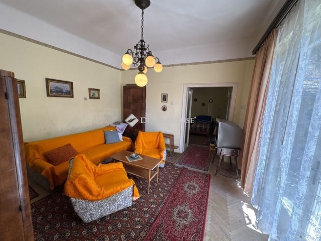 Eladó téglalakás, Szentendrén 99 M Ft, 3 szobás