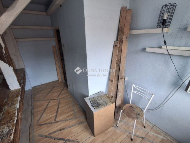 Eladó téglalakás, Budapesten, X. kerületben 32.9 M Ft, 3 szobás