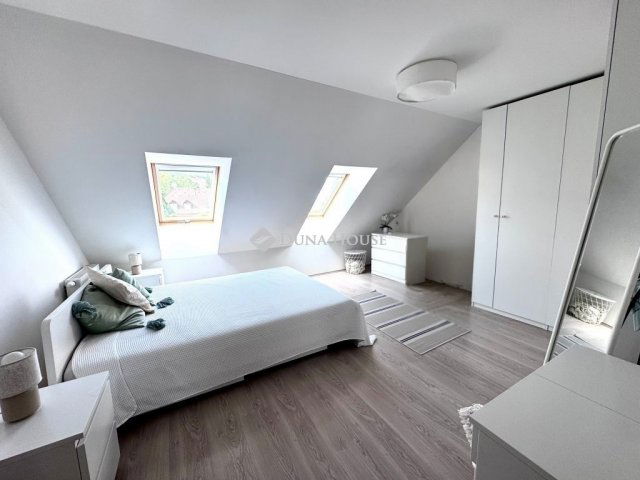 Eladó téglalakás, Pécsett 87.5 M Ft, 4 szobás