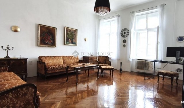Eladó téglalakás, Budapesten, VI. kerületben 119 M Ft, 3 szobás